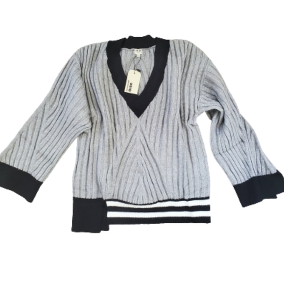 Uniq x Anthropologie V Neck Split Hem Varsity Bell Sleeve Colorblock Sweater - Picture 6 of 6